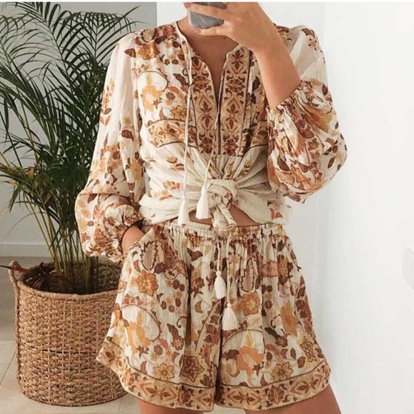 Tops - Boho Chic Gypsy Floral Blouse